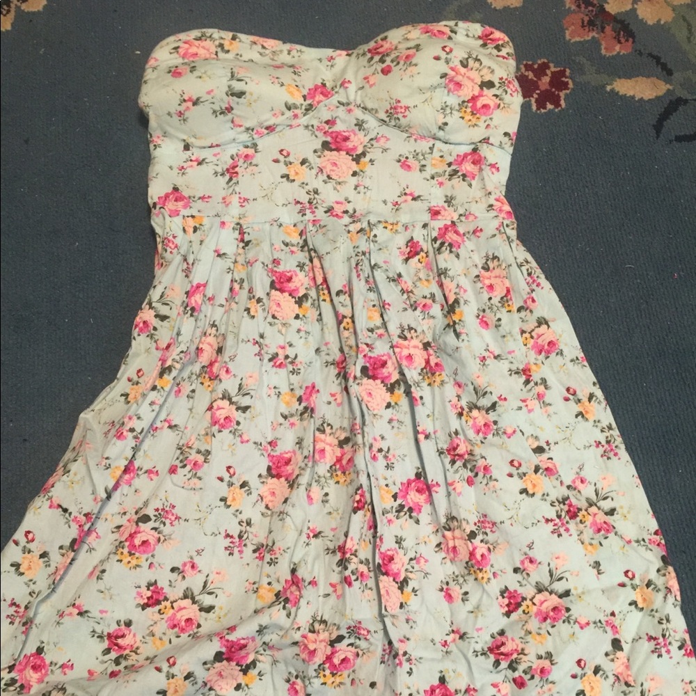 Floral strapless mini dress